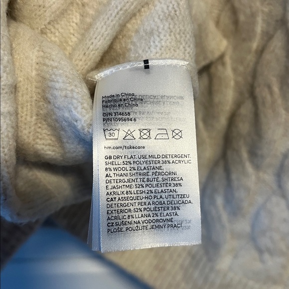 H&M Cable Knit Sweater - Picture 5 of 5
